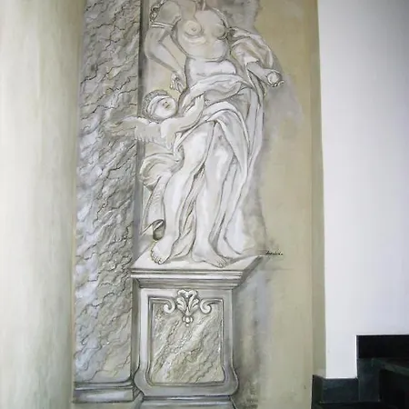 La Piazzetta 2*
