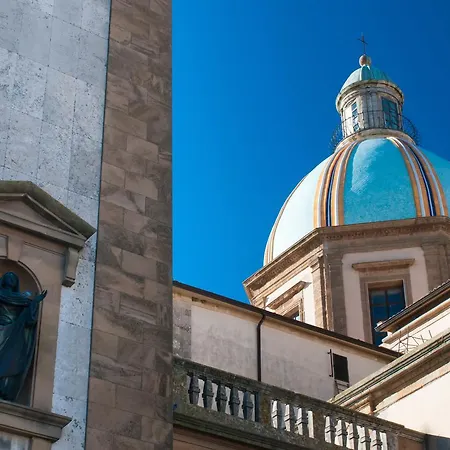 La Piazzetta 2* Caltagirone