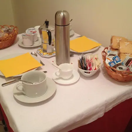 La Piazzetta 2* Кальтаджироне